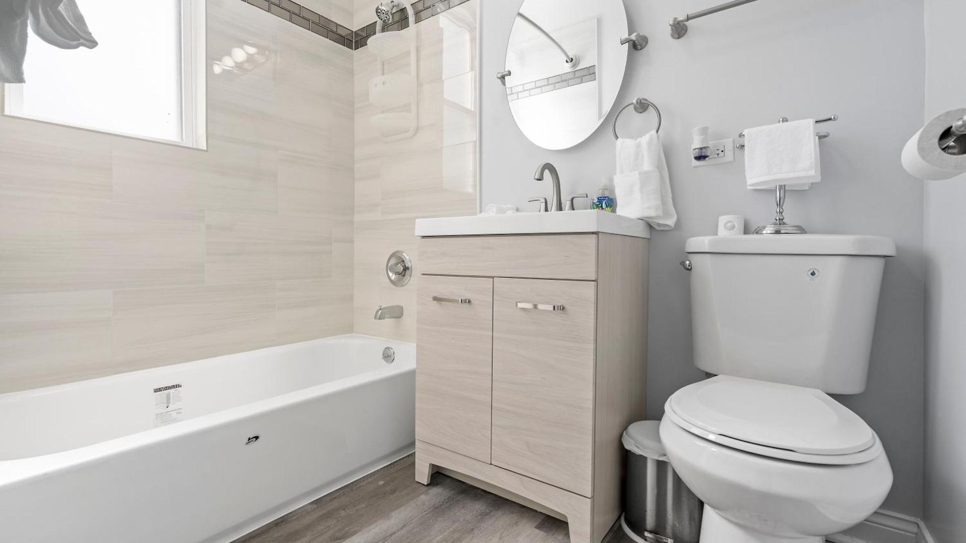 Newly Rehabbed Greystone With 2 Private Apartments, Backyard, Garage, Laundry, Close To Expressway Apartment *