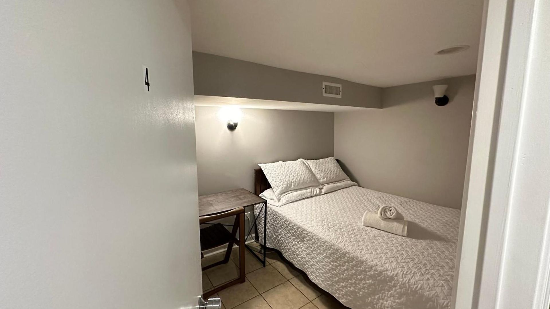 Homestay Close To Downtown - Free Parking Chicago
