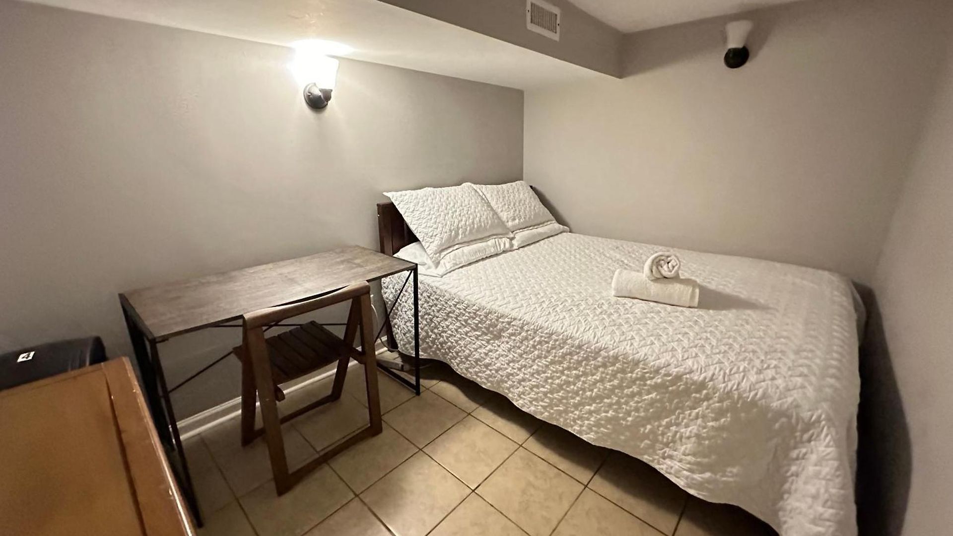 Close To Downtown - Free Parking * Chicago