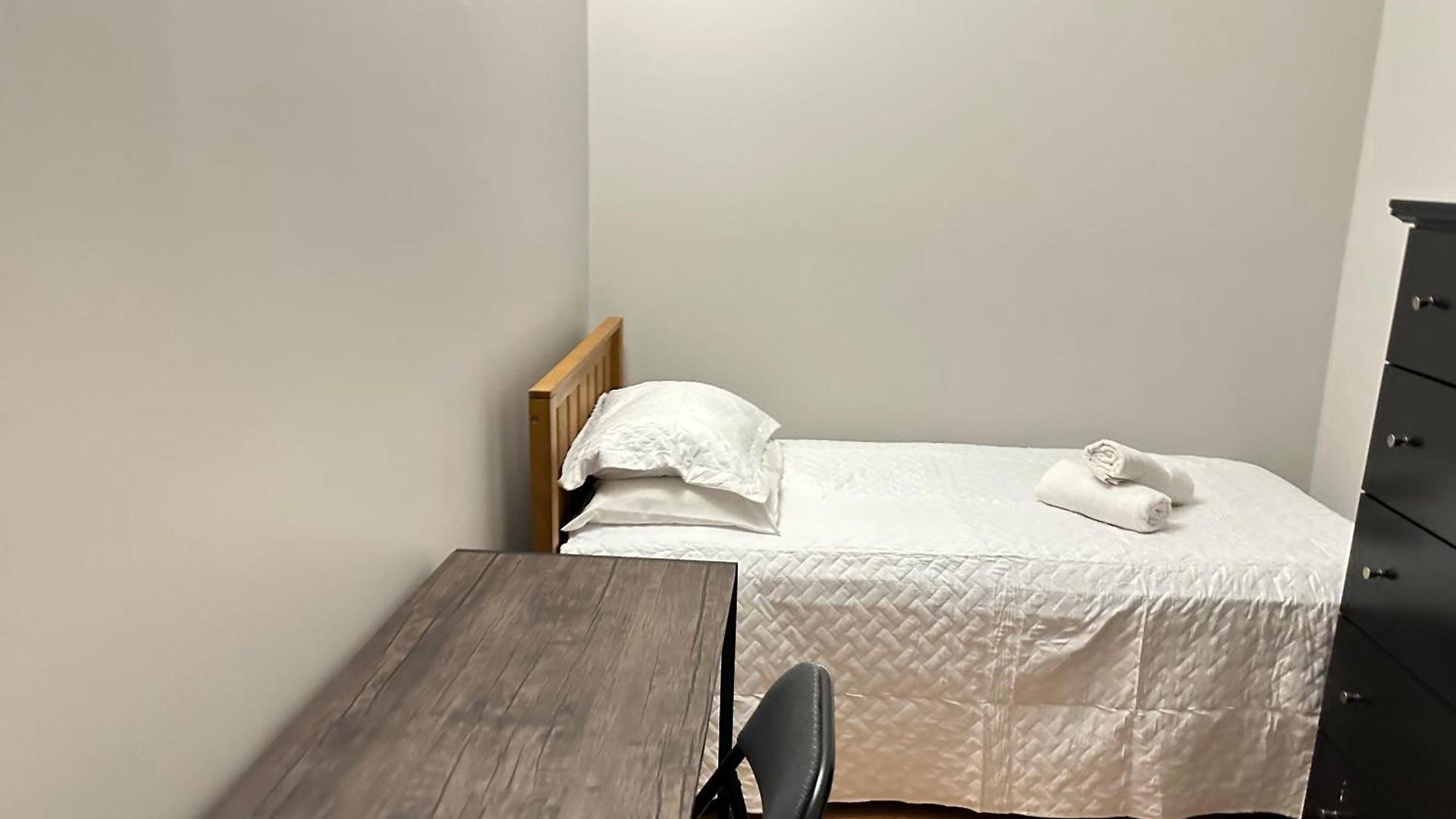Wonderful Close To Downtown - Free Parking Homestay Chicago