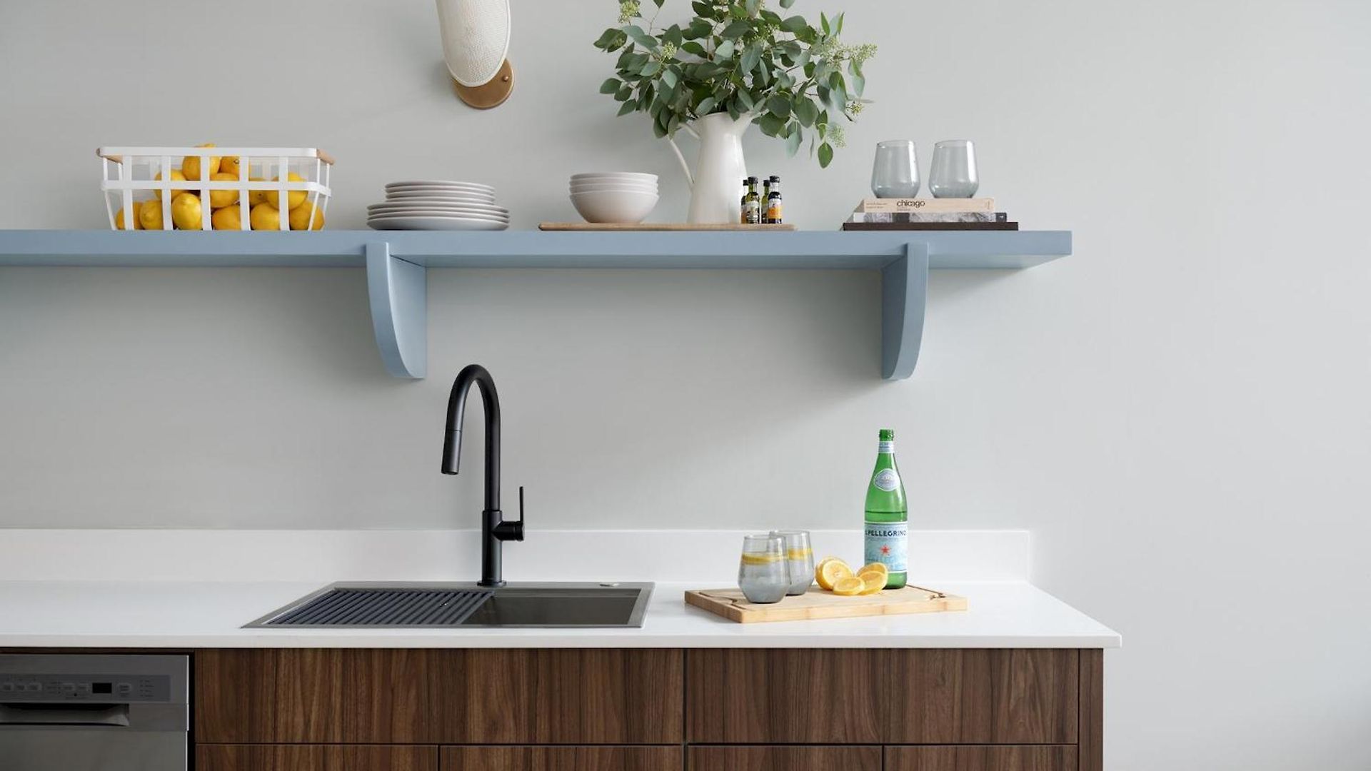 The Neighborhood - Little Italy Apartment *
