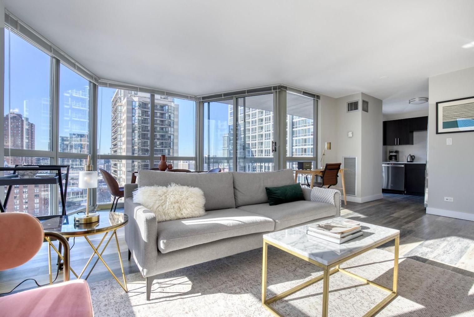 Apartment Gold Coast 2br W Outdoor Terrace Nr Beach L Chi-1016 Chicago