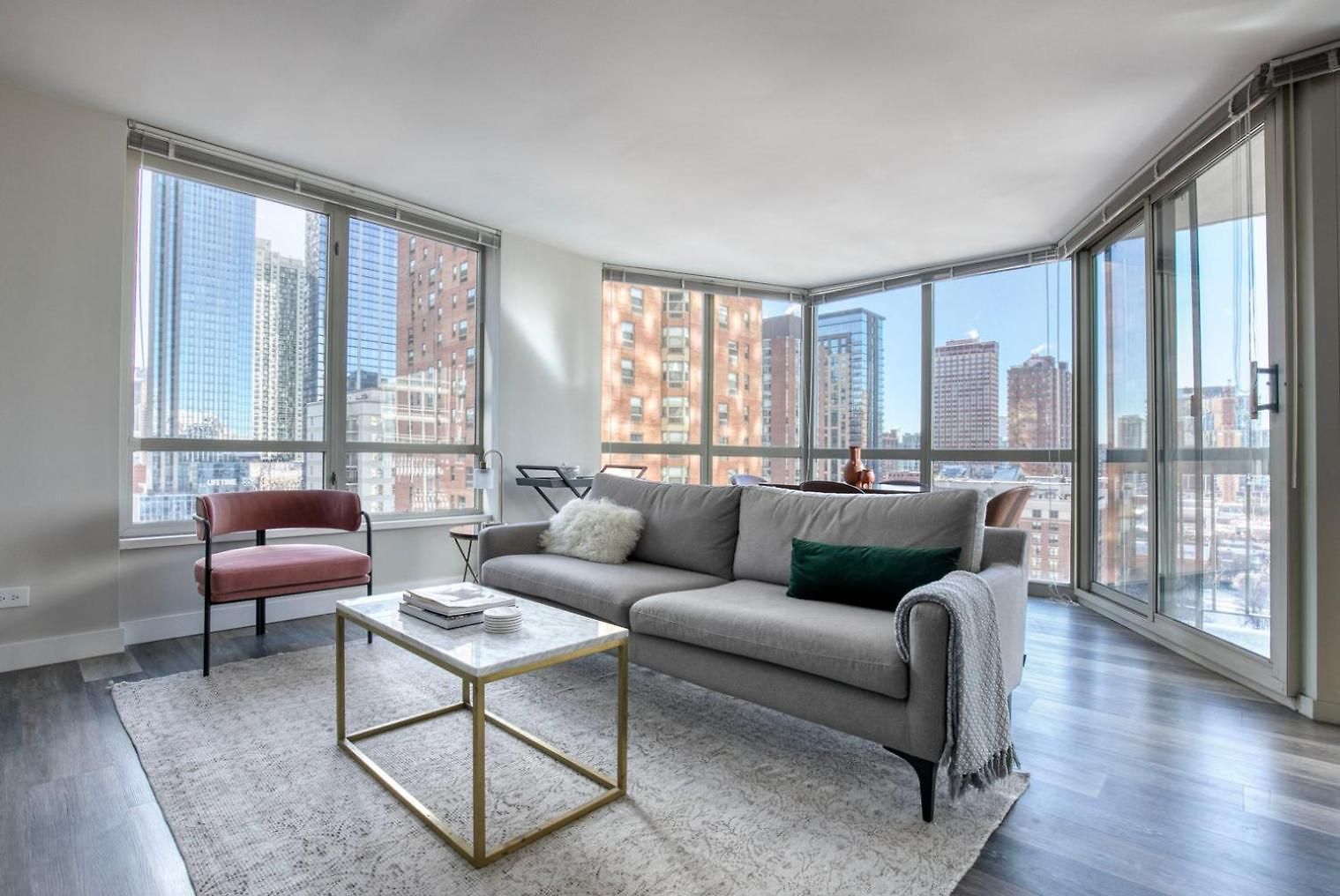 Gold Coast 2br W Outdoor Terrace Nr Beach L Chi-1016 * Chicago