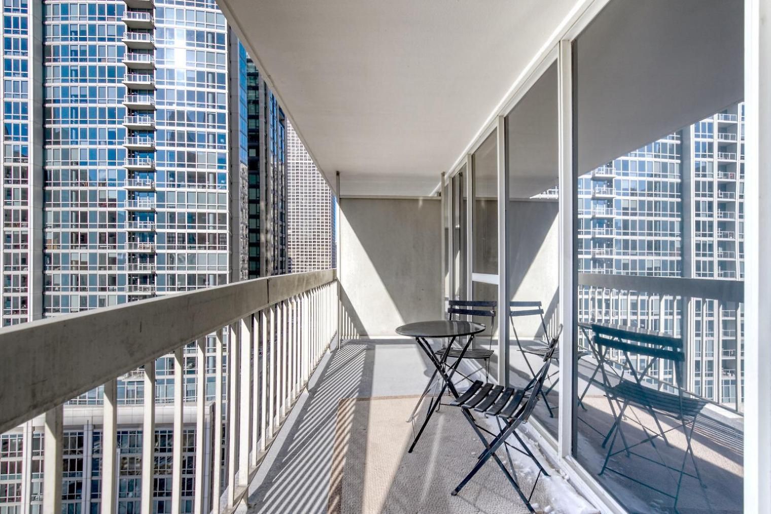 Gold Coast 2br W Outdoor Terrace Nr Beach L Chi-1016 * Chicago