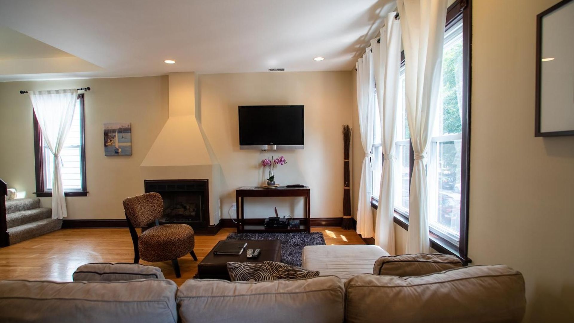 Apartment Roscoe Village Chicago