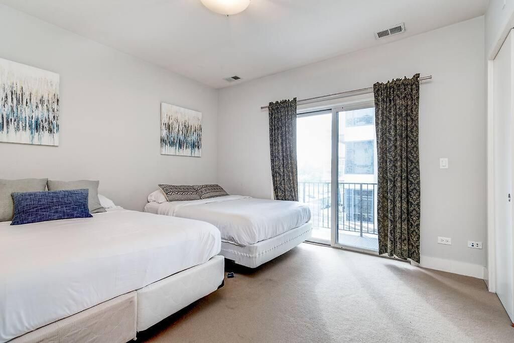 Cozy Beautiful Downtown Unit Chi In Prime River North Location Near Mag Mile - 2 * Chicago