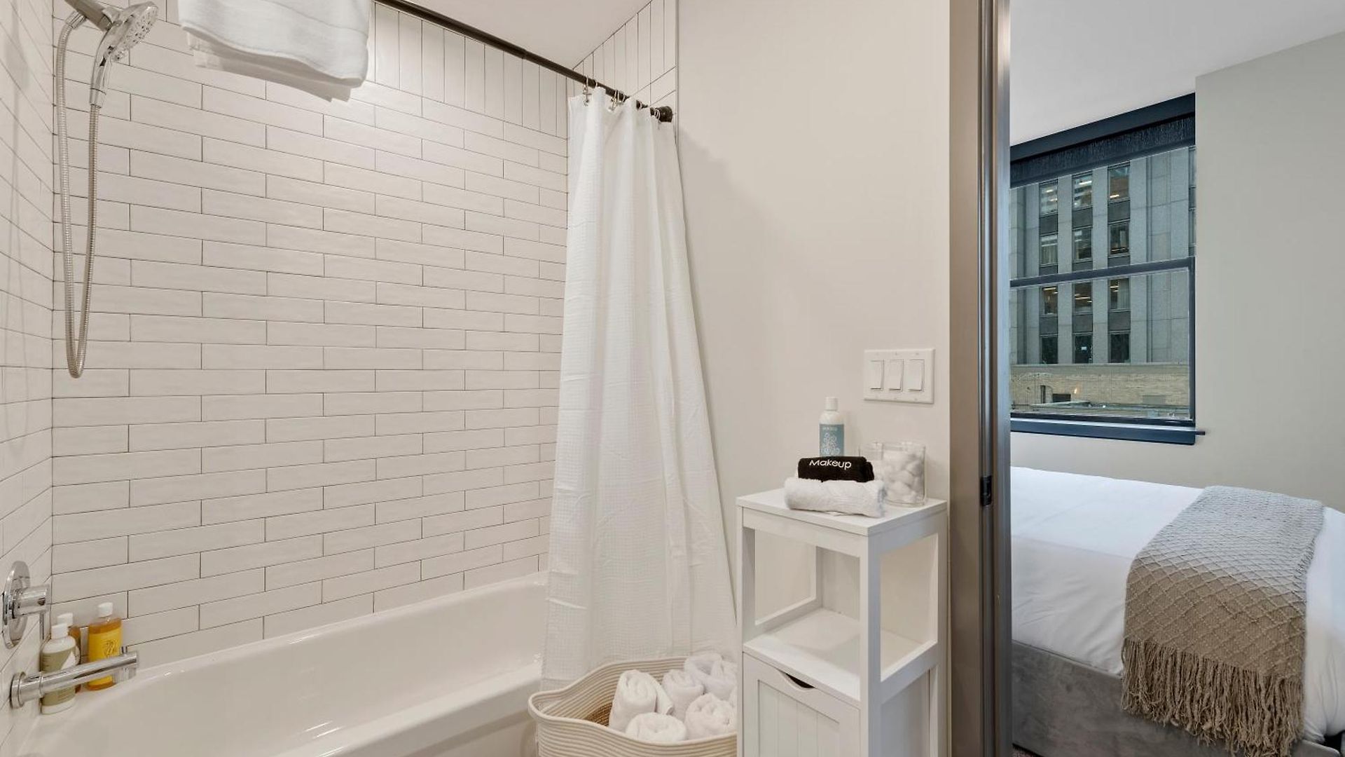 Experience Downtown At Millennium - Luxury In The Loop * Chicago