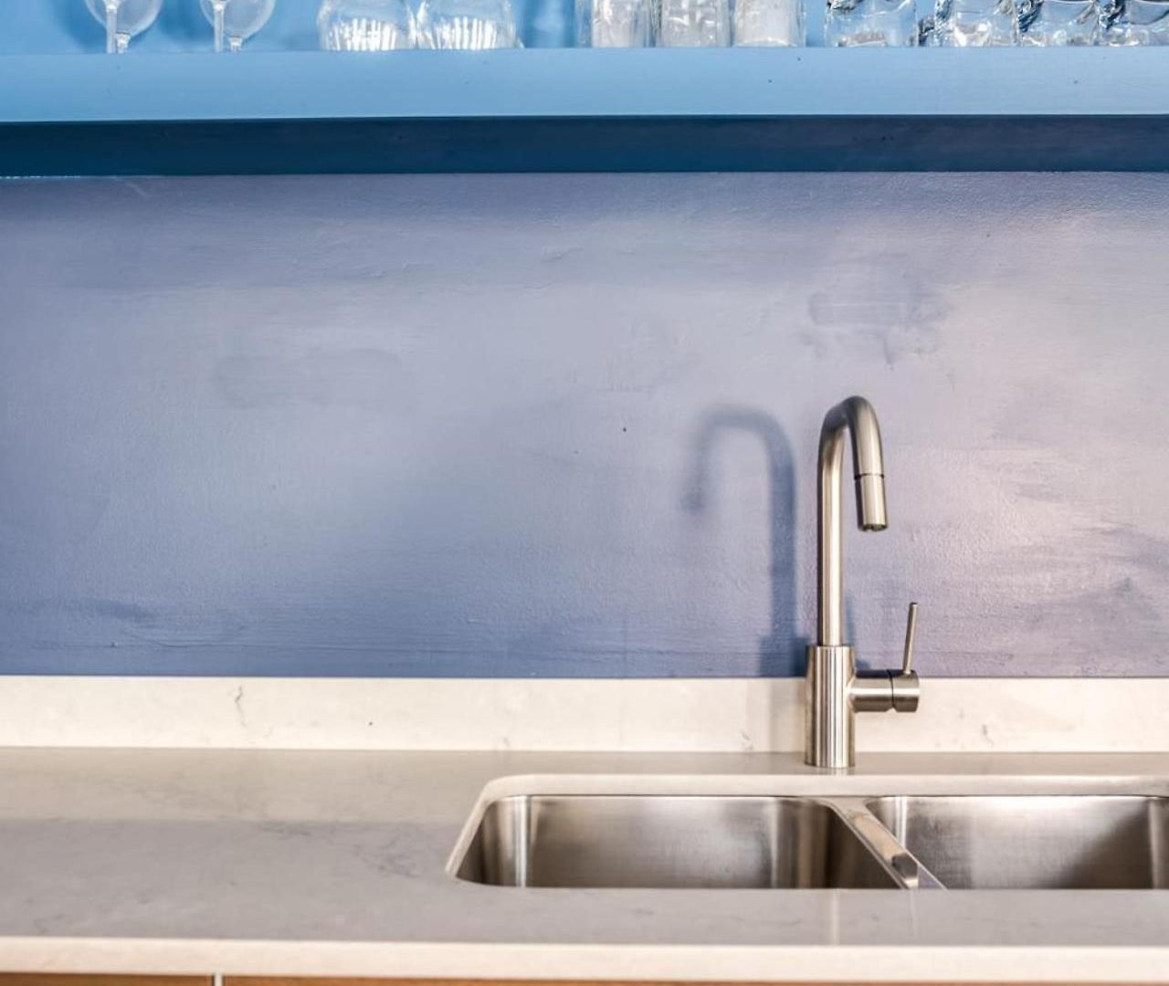Apartment Beautifully Remodeled Second Floor Flat In River North With Private Rooftop - 2s Chicago