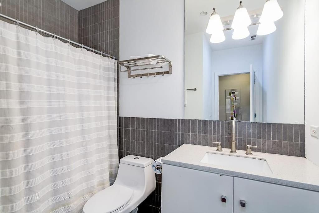 Cozy Beautiful Downtown Unit Chi In Prime River North Location Near Mag Mile - 1 Apartment