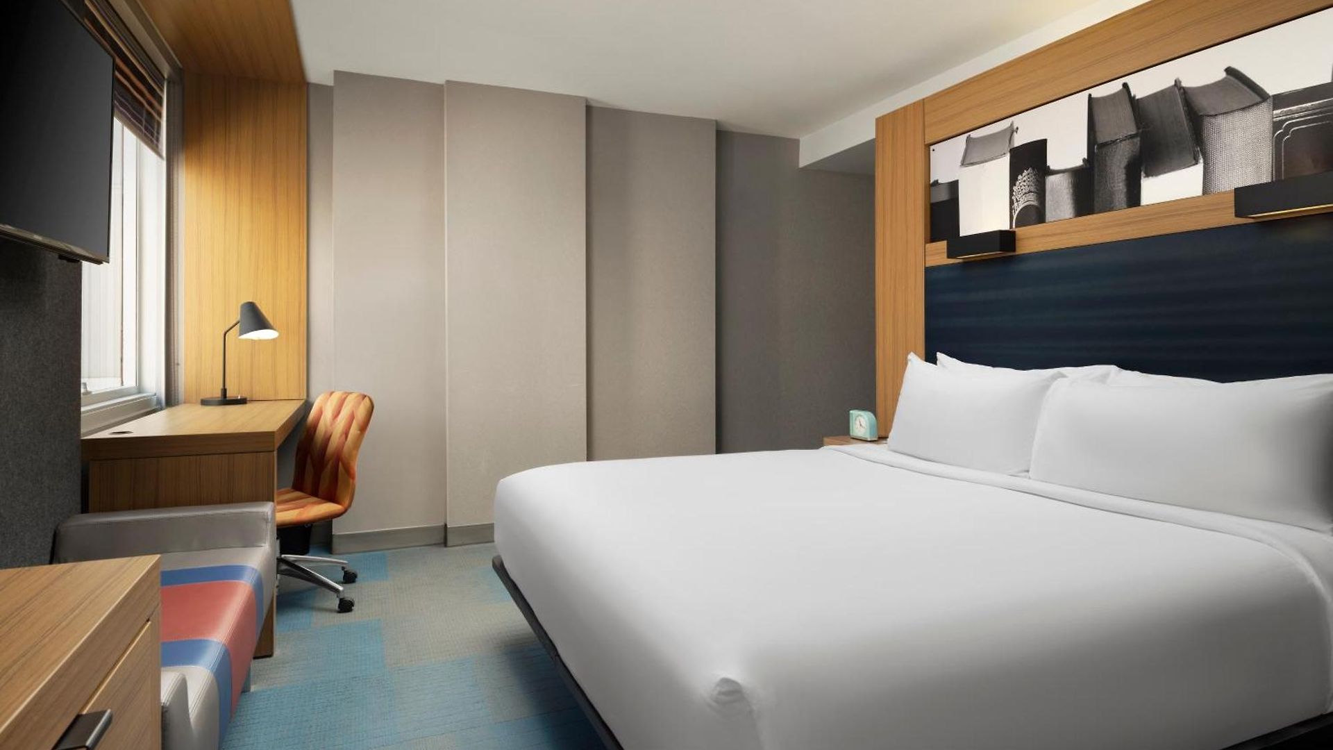 Aloft By Marriott Downtown River North Hotel