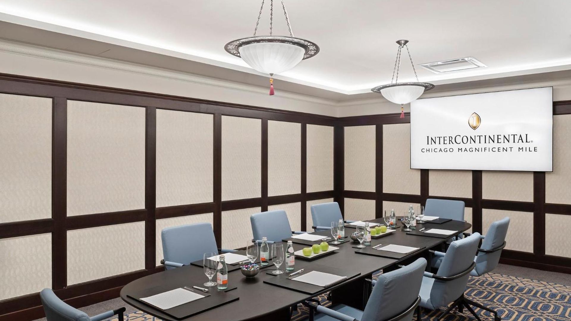 Hotel Intercontinental Magnificent Mile By Ihg Chicago