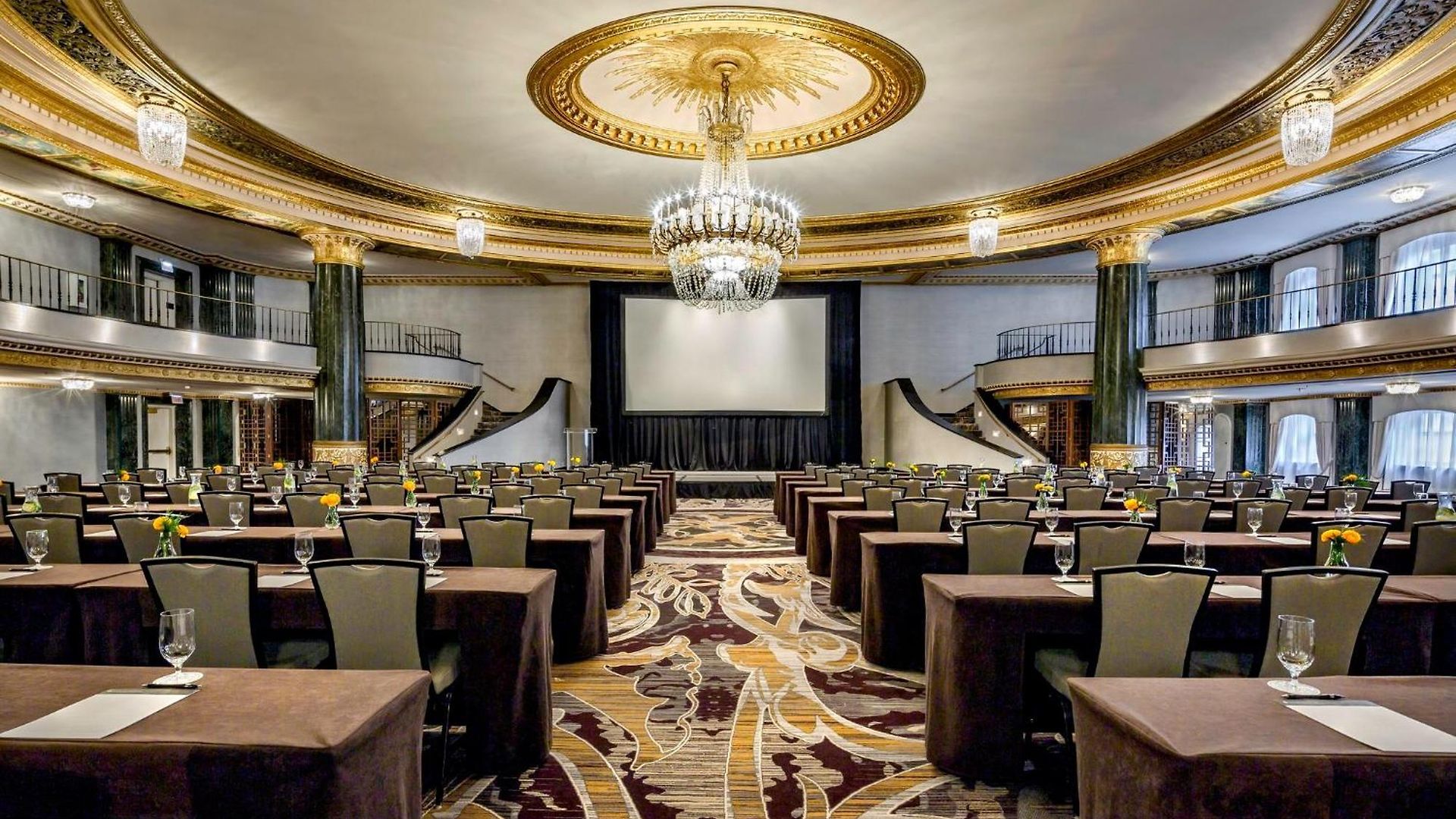 Intercontinental Magnificent Mile By Ihg Chicago