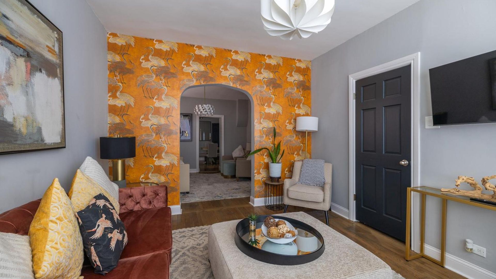 Red Robin - Wicker Park Apartment *