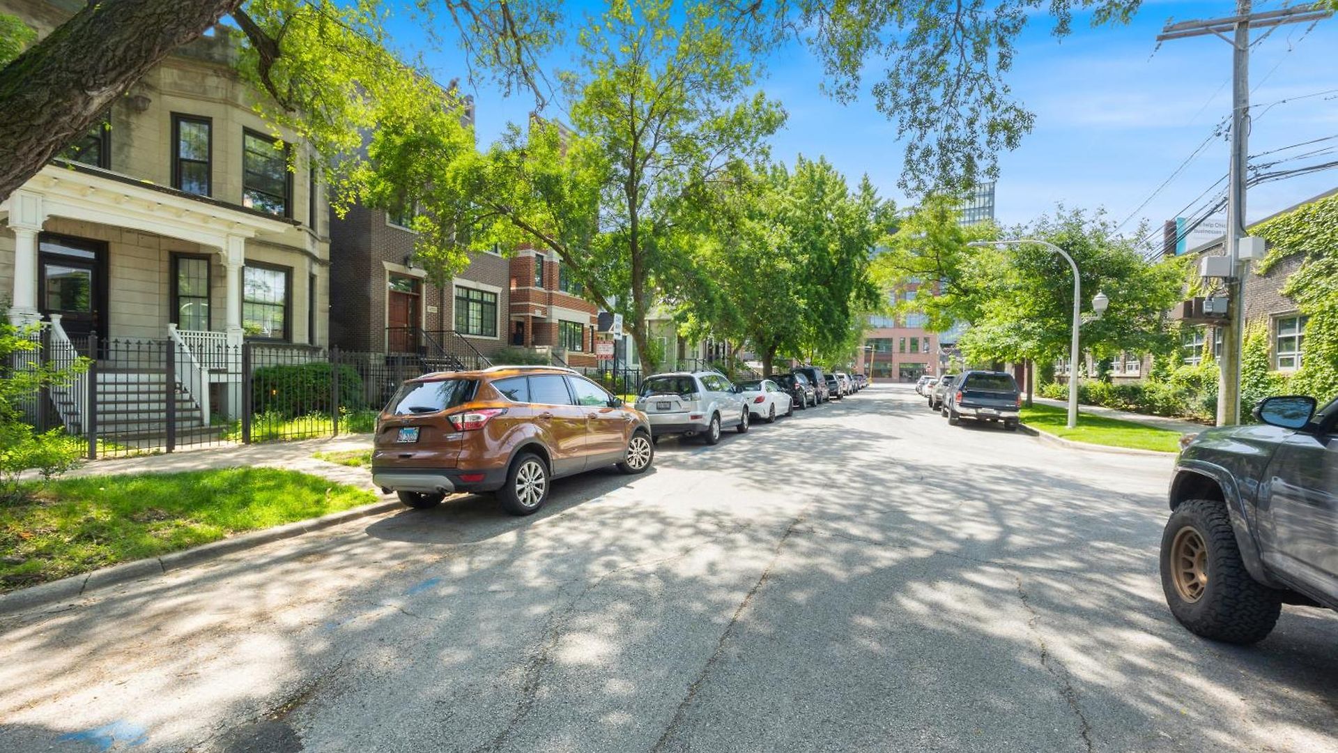 Wrigleyville Apartment