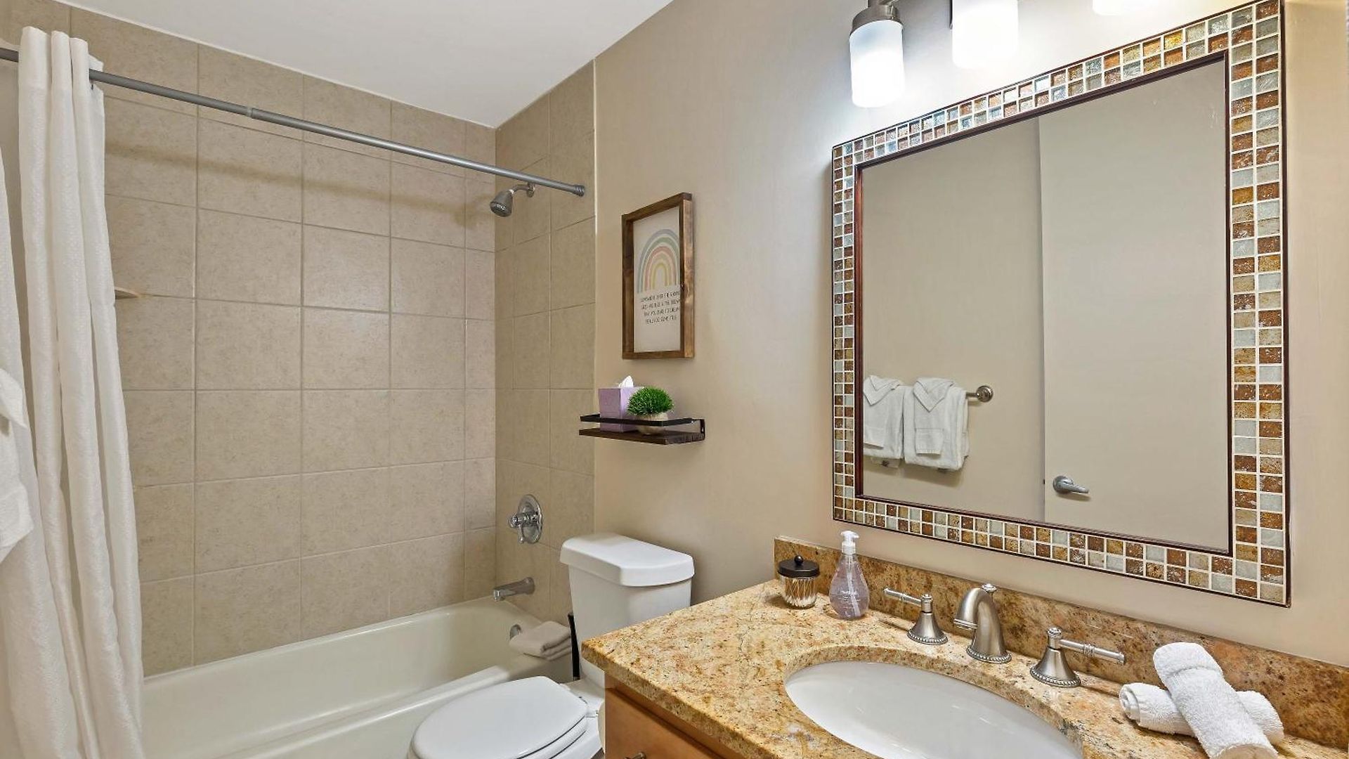 2bd River North With Million Dollar Views! *