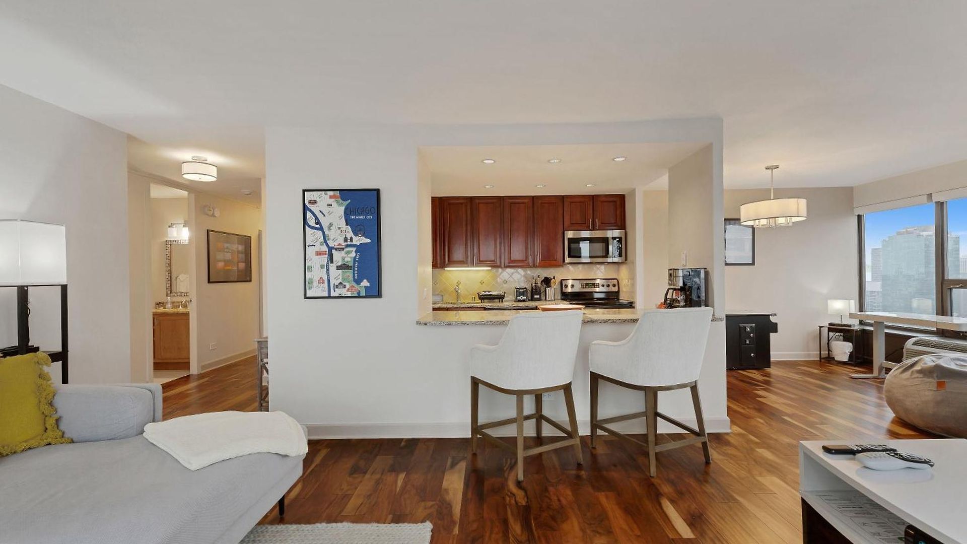Apartment 2bd River North With Million Dollar Views! *