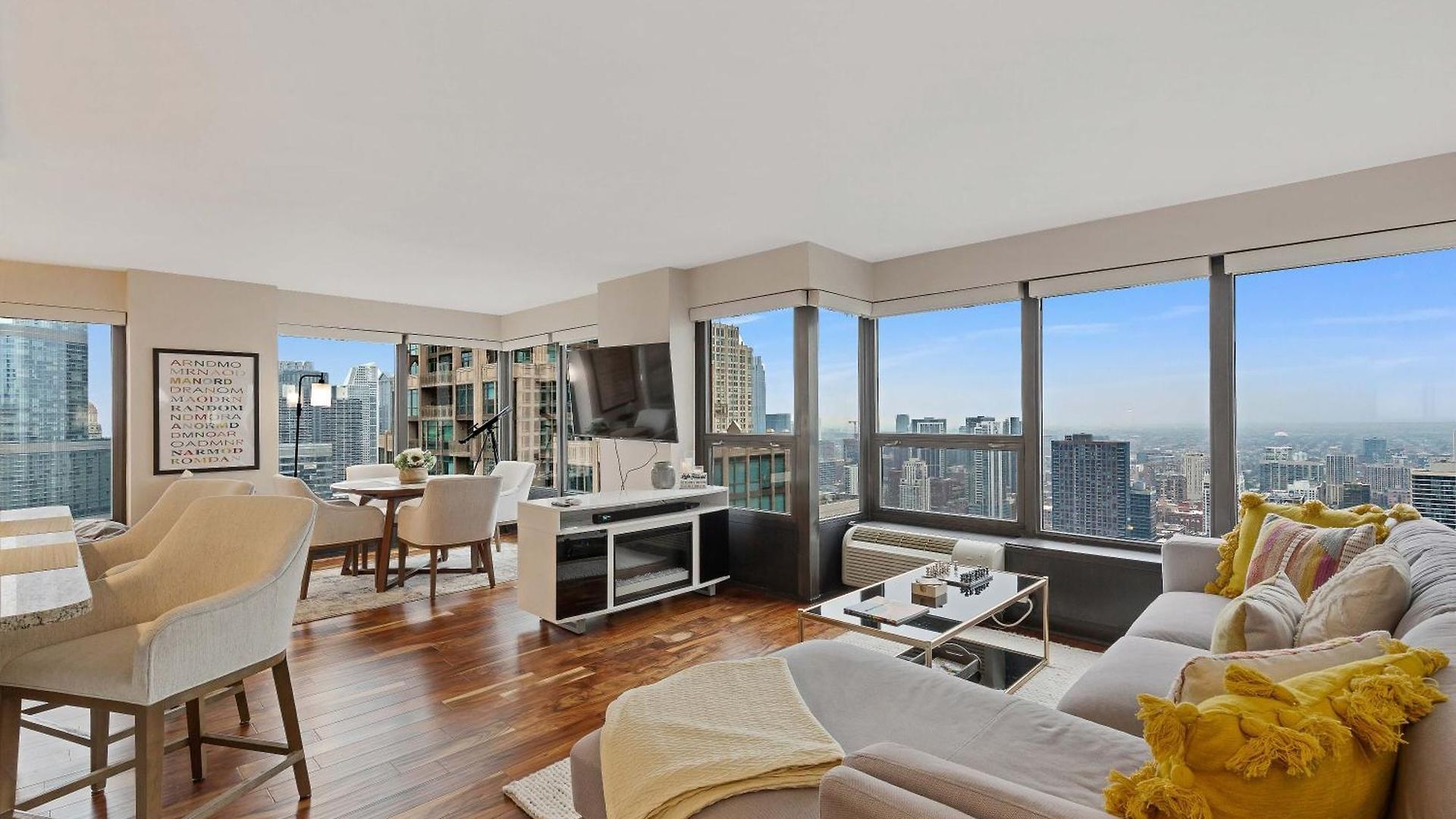 2bd River North With Million Dollar Views! Apartment