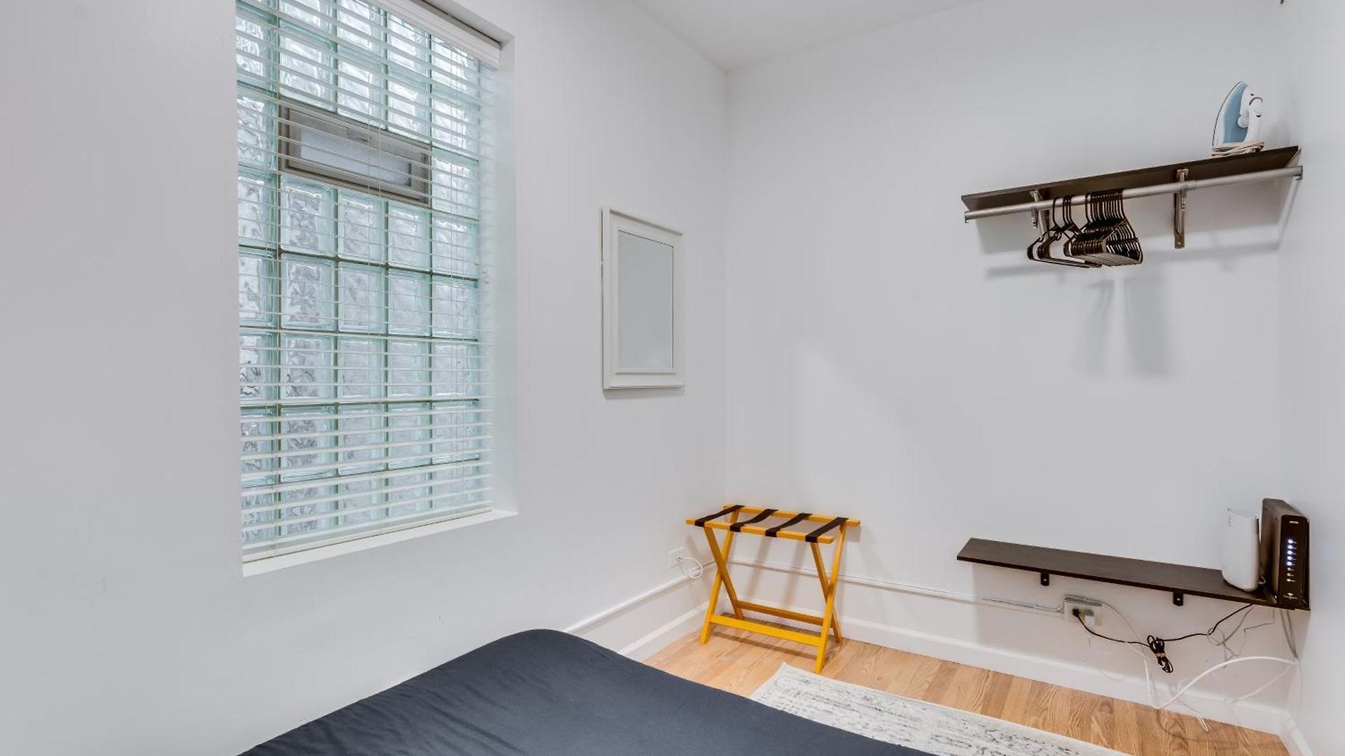 Welcome To West Town! 2 Bedrooms And Pet Friendly Apts Chicago