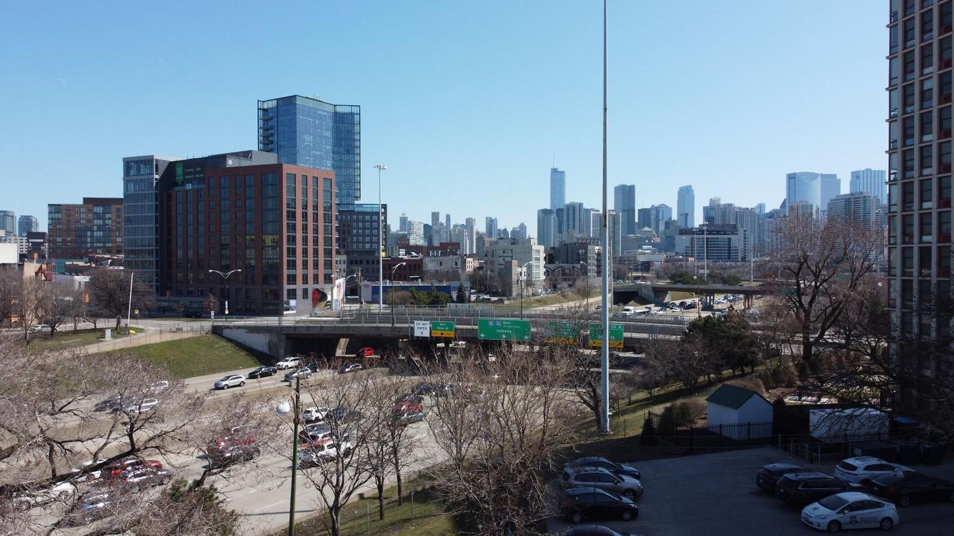 Pet Friendly And For 7! Large Common Areas To Converse And Connect Apts Apartment *