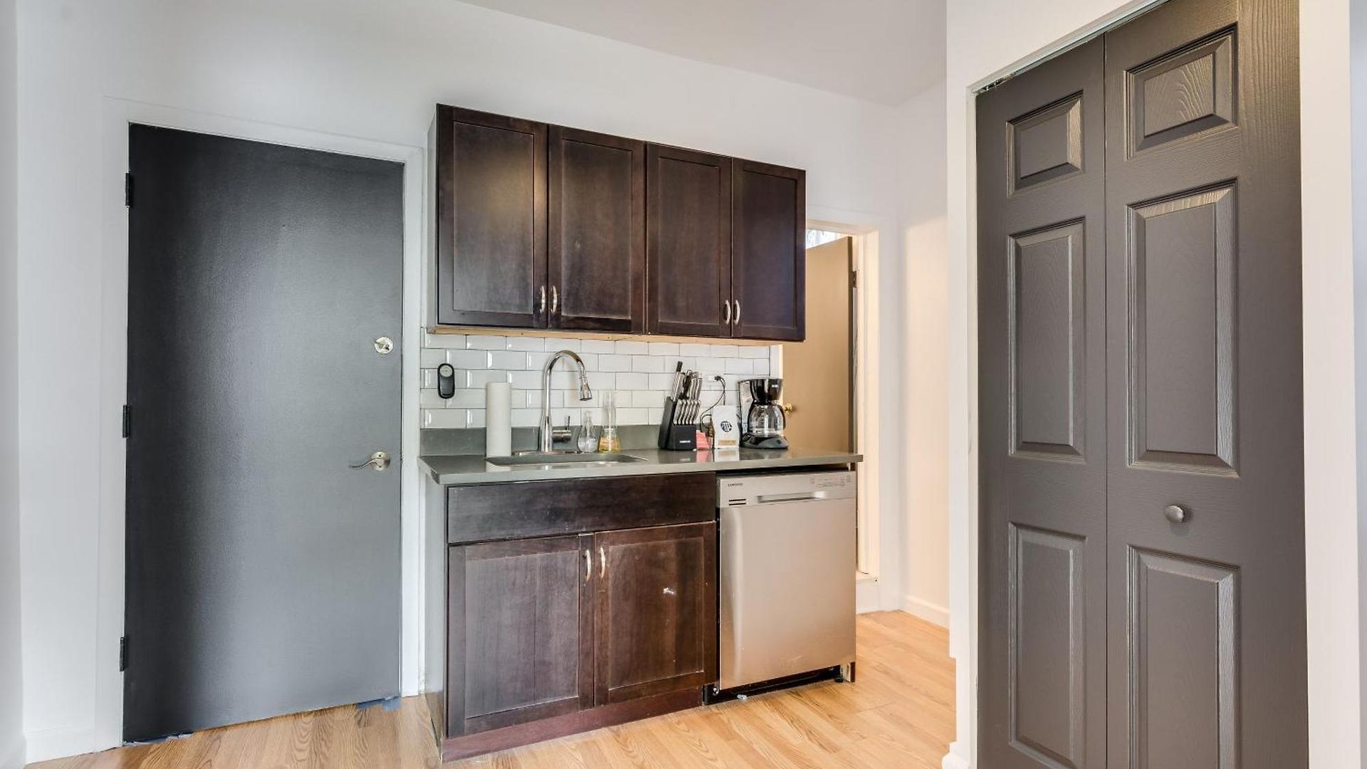 Welcome To West Town! 2 Bedrooms And Pet Friendly Apts