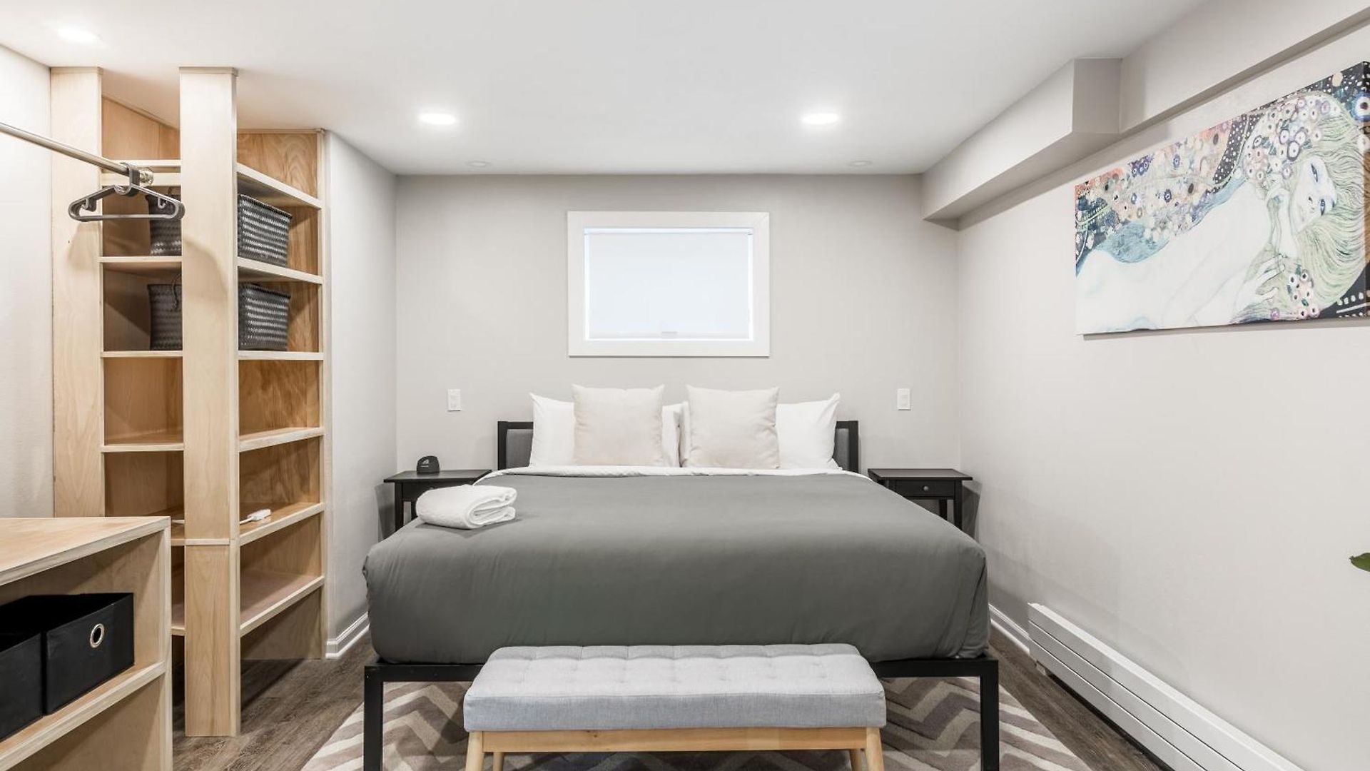 Adults Only - Walk To The United Center! Modern Touches Surround - Check Out The Open Staircase! Apts Apartment Chicago
