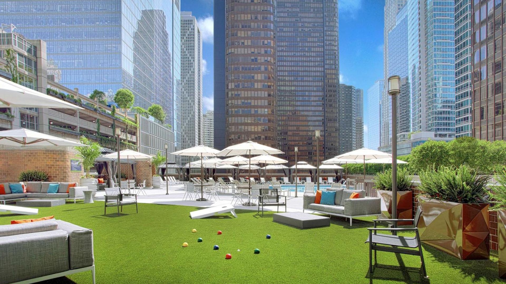 Doubletree By Hilton Magnificent Mile Hotel 4*