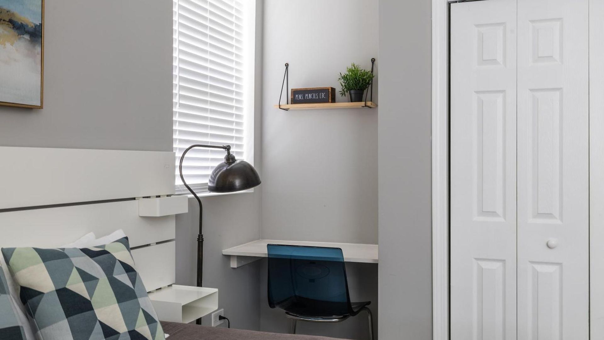 Homestay Kenwood Apartments, Downtown Hyde Park *