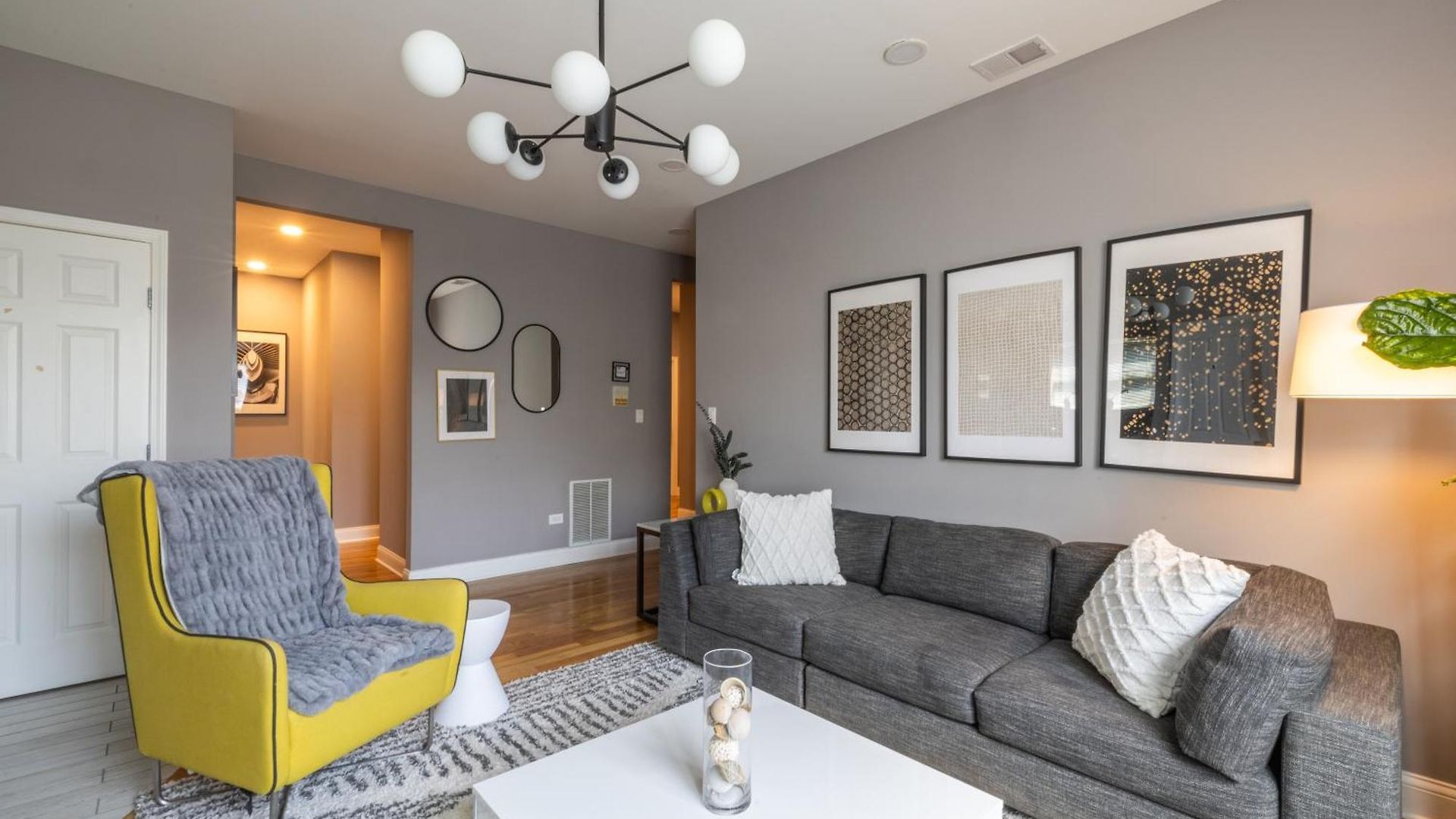 Kenwood Apartments, Downtown Hyde Park Homestay