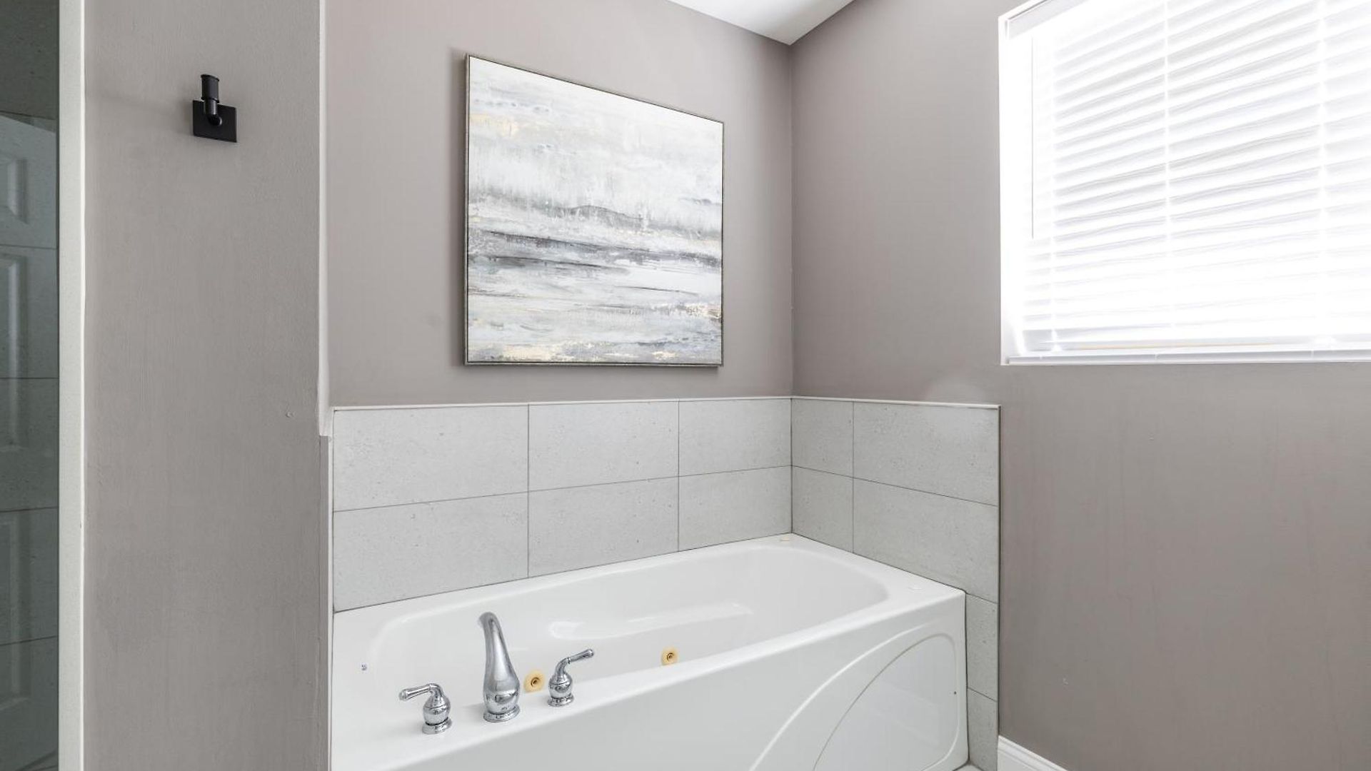 Kenwood Apartments, Downtown Hyde Park Homestay *