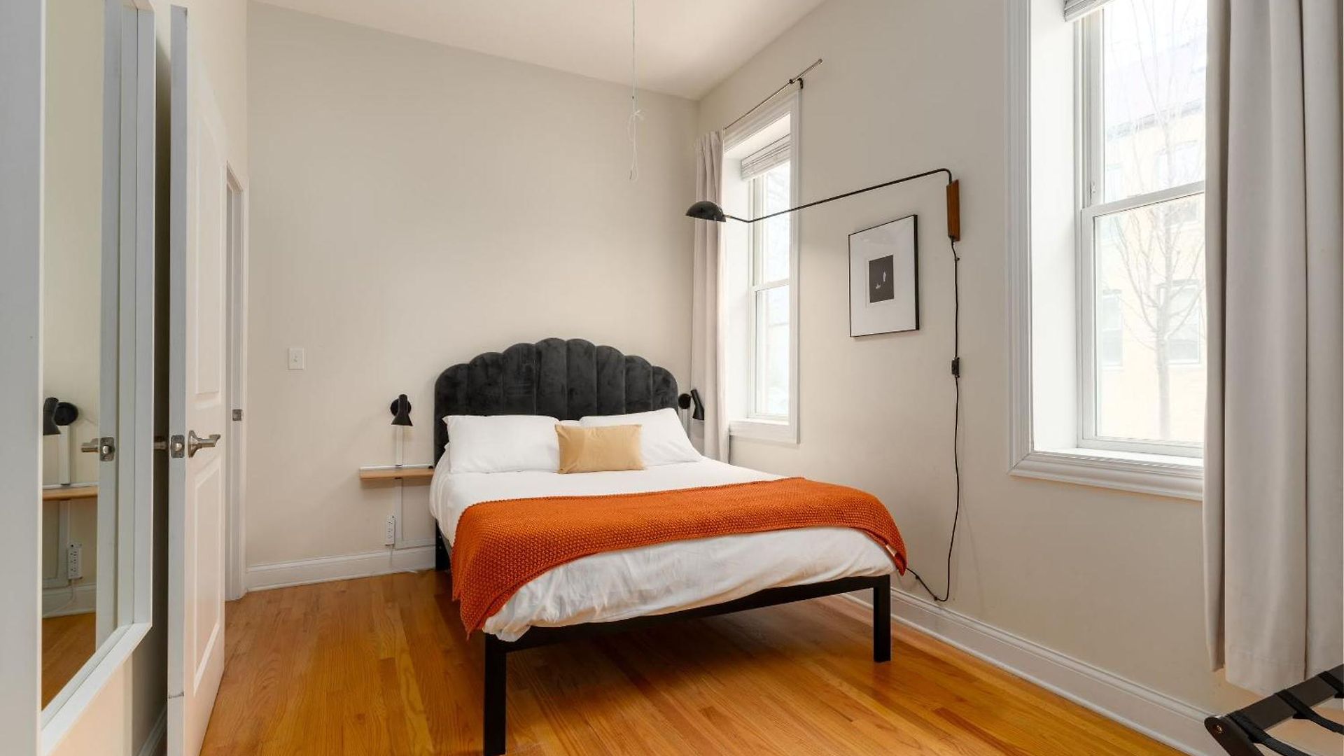 Apartment East Village 2br Modern H1 Chicago