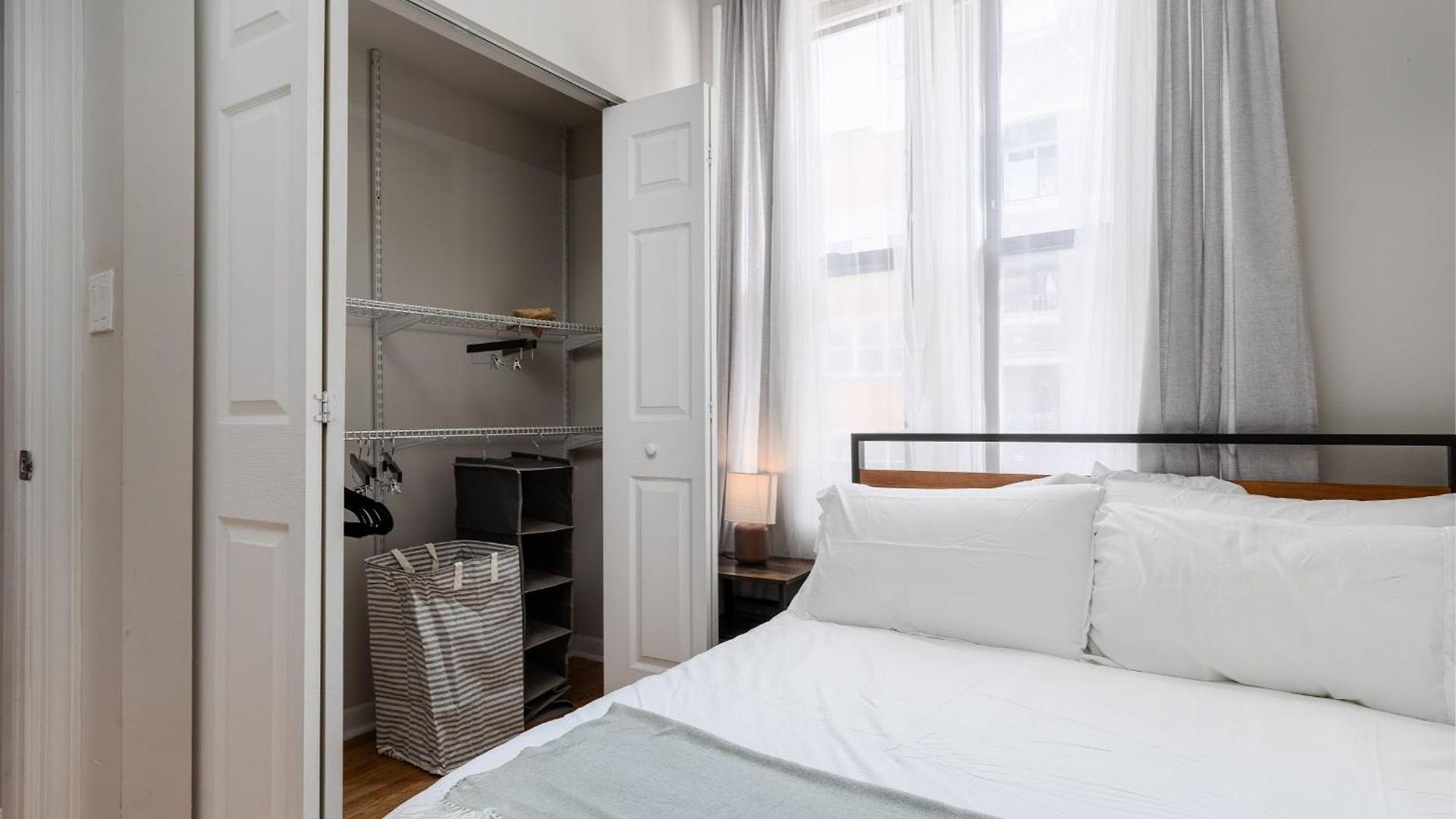 Flexhome Ukrainian Village - 2br - Convenient Walkability Chicago