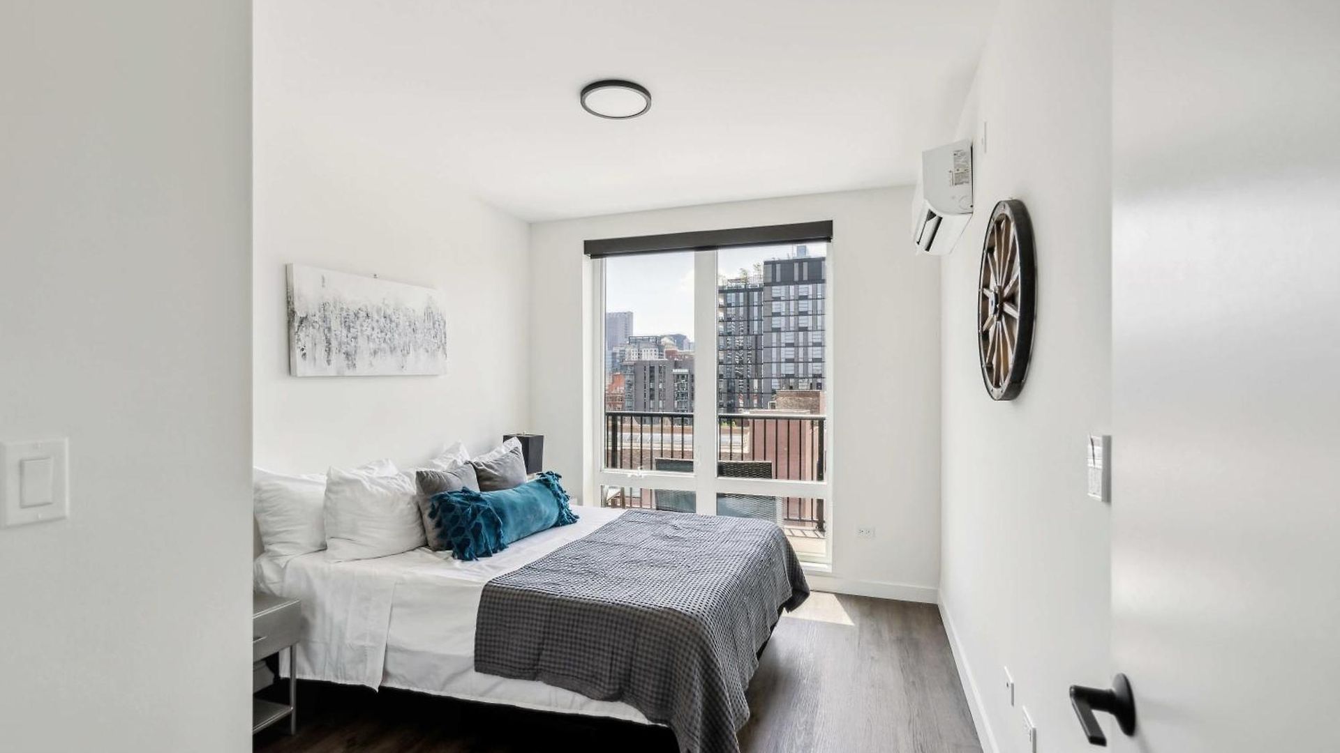 3br Luxury Modern Chicago