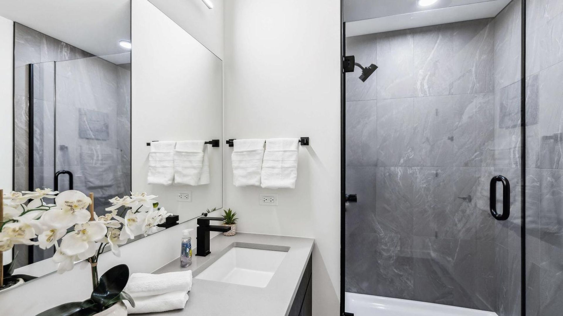 Apartment 3br Luxury Modern