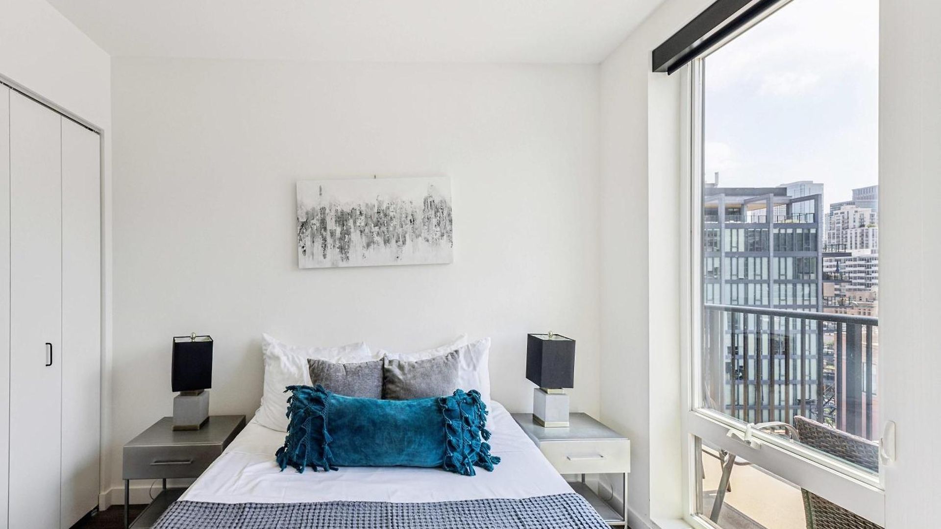 3br Luxury Modern Chicago