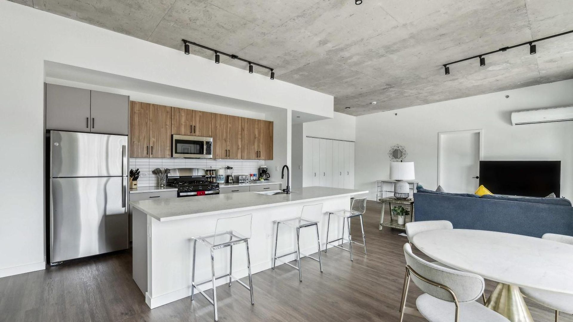 3br Luxury Modern Chicago