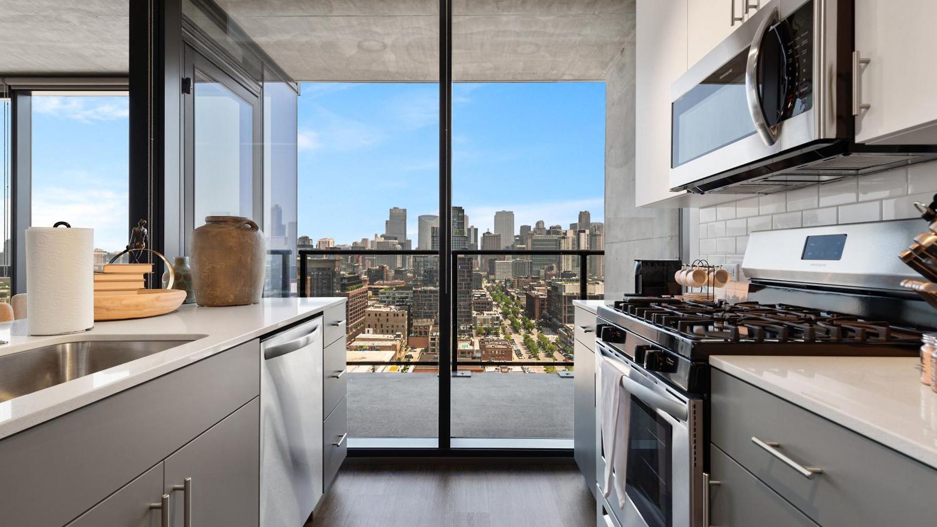 Fulbrix Bright Designer With West Loop Views * Chicago