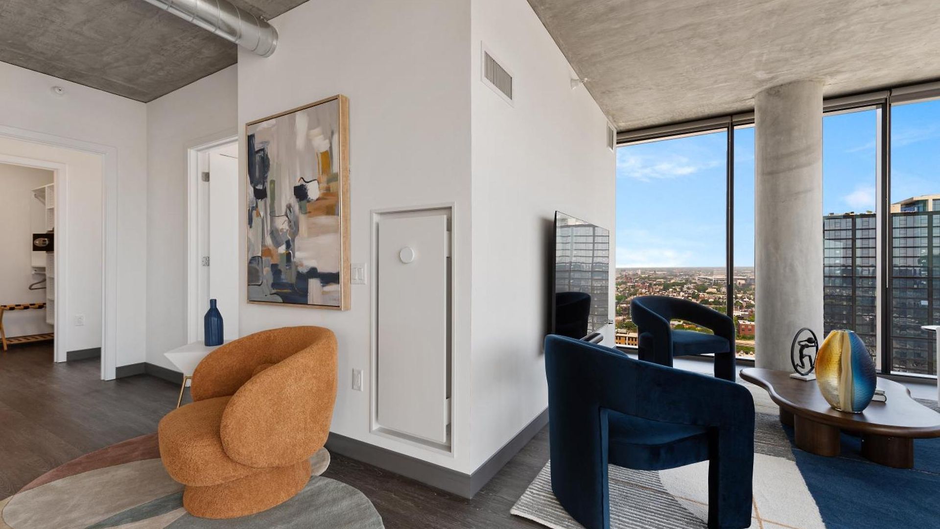 Fulbrix Bright Designer With West Loop Views Chicago