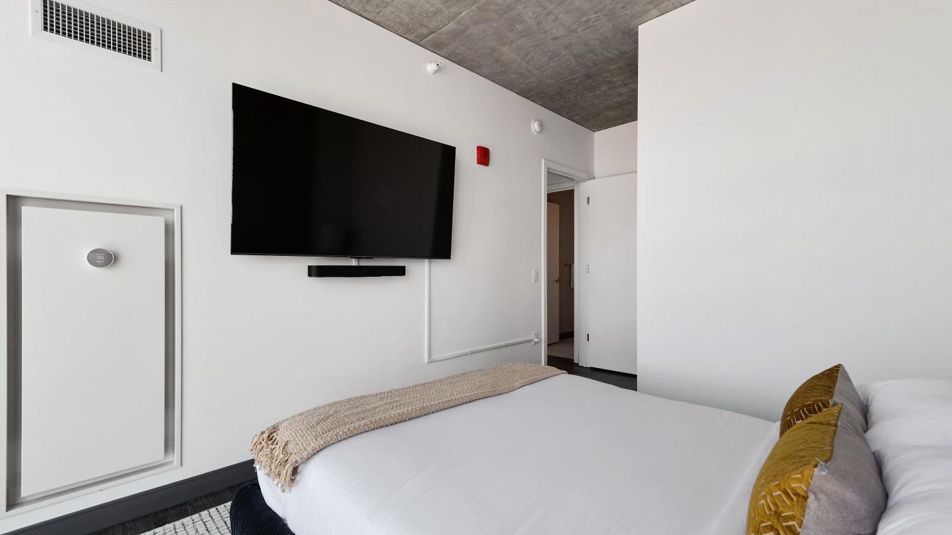 Apartment Fulbrix Bright Designer With West Loop Views *