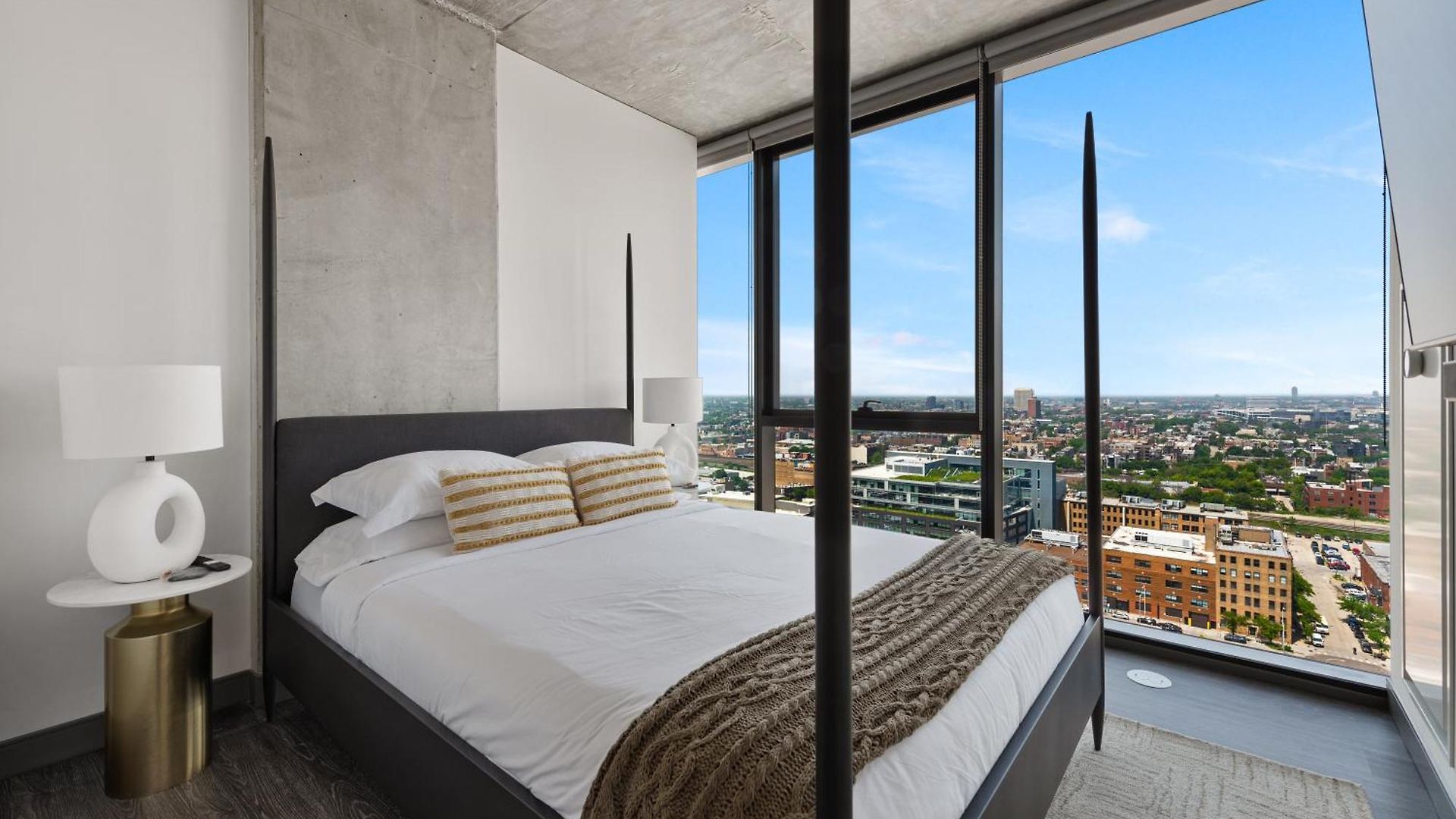Apartment Fulbrix Bright Designer With West Loop Views