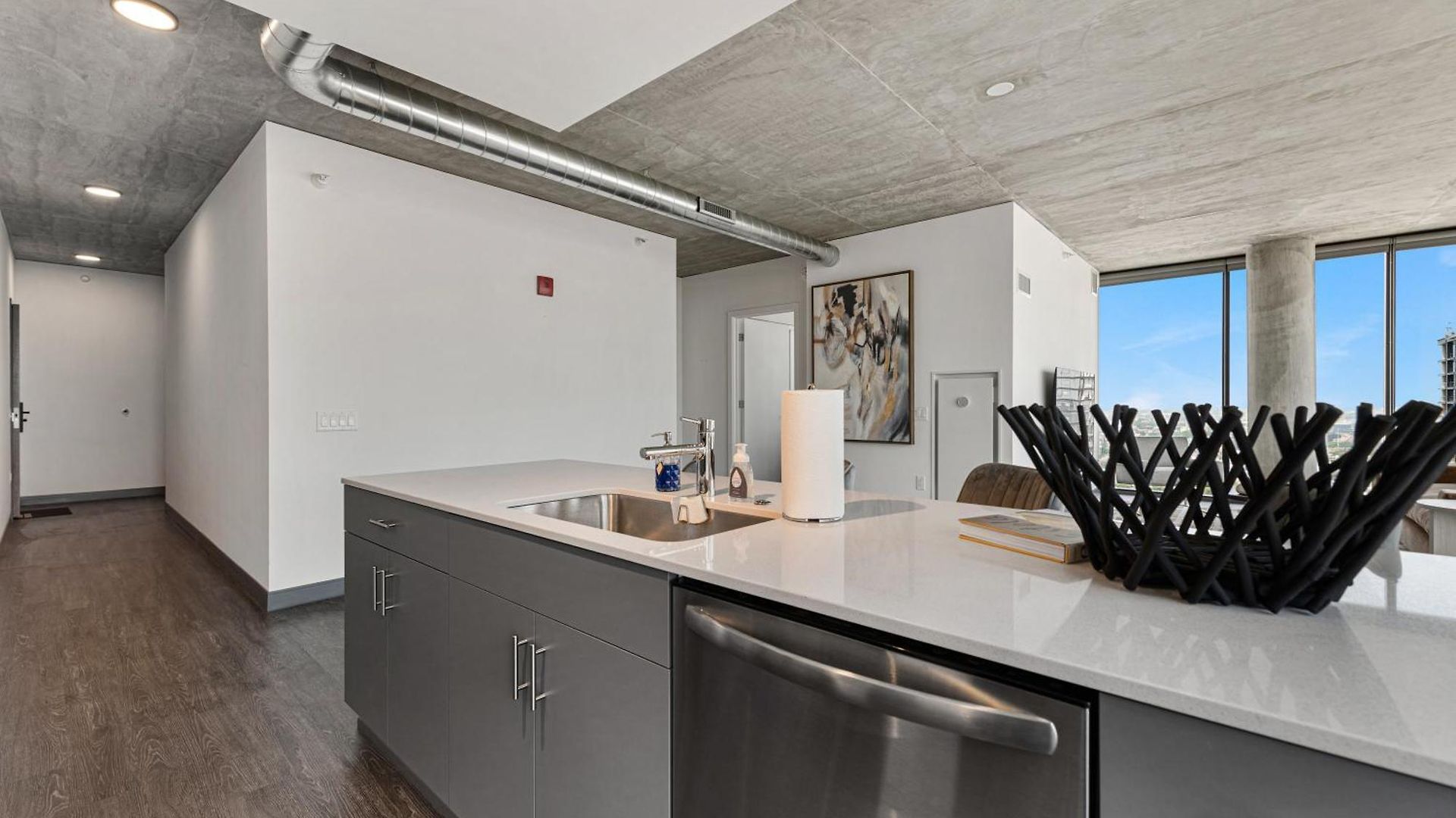 Fulbrix Bright Designer With West Loop Views *