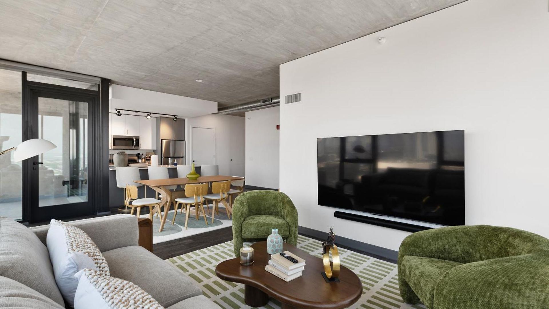 Apartment Fulbrix Bright Designer With West Loop Views