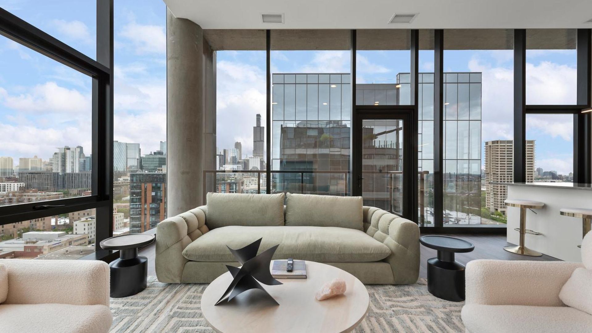 Avra Stylish Prime West Loop Location Near Union Park Apartment *
