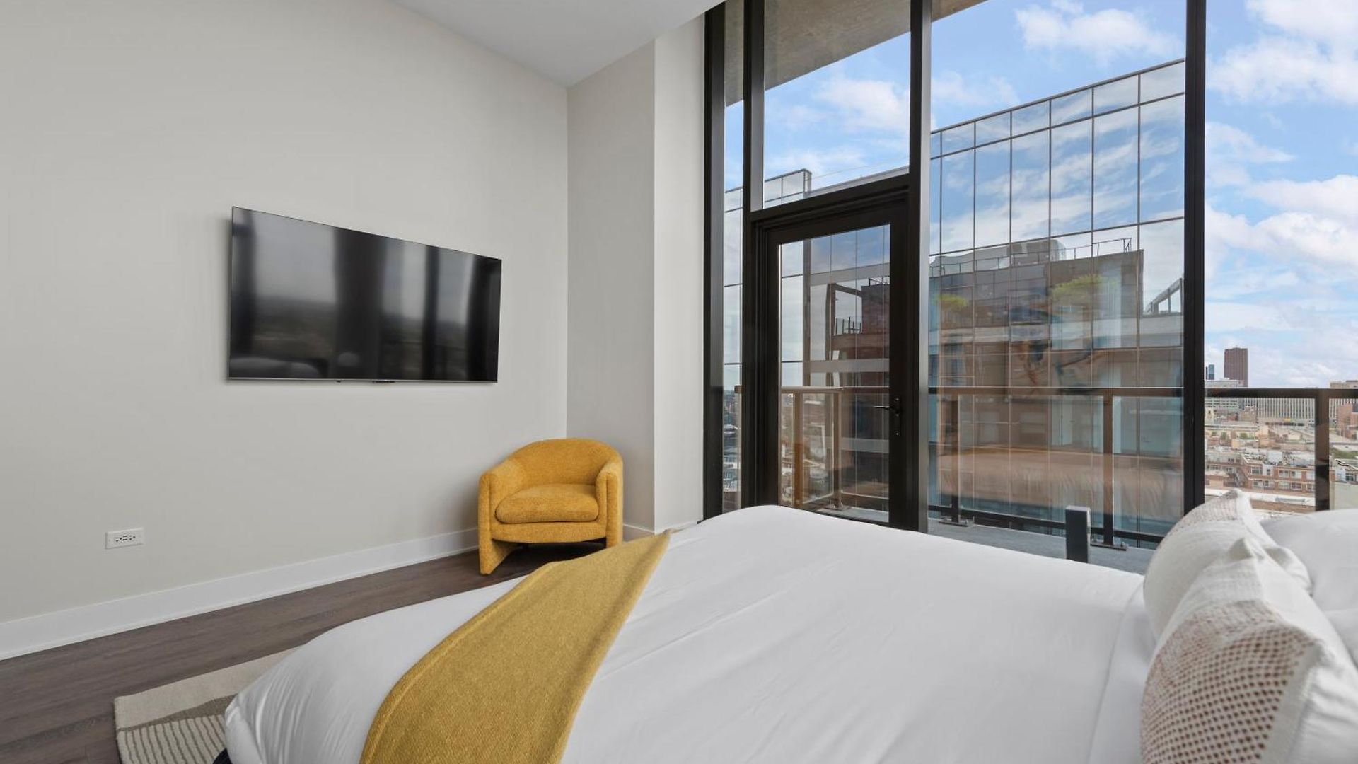 Apartment Avra Stylish Prime West Loop Location Near Union Park