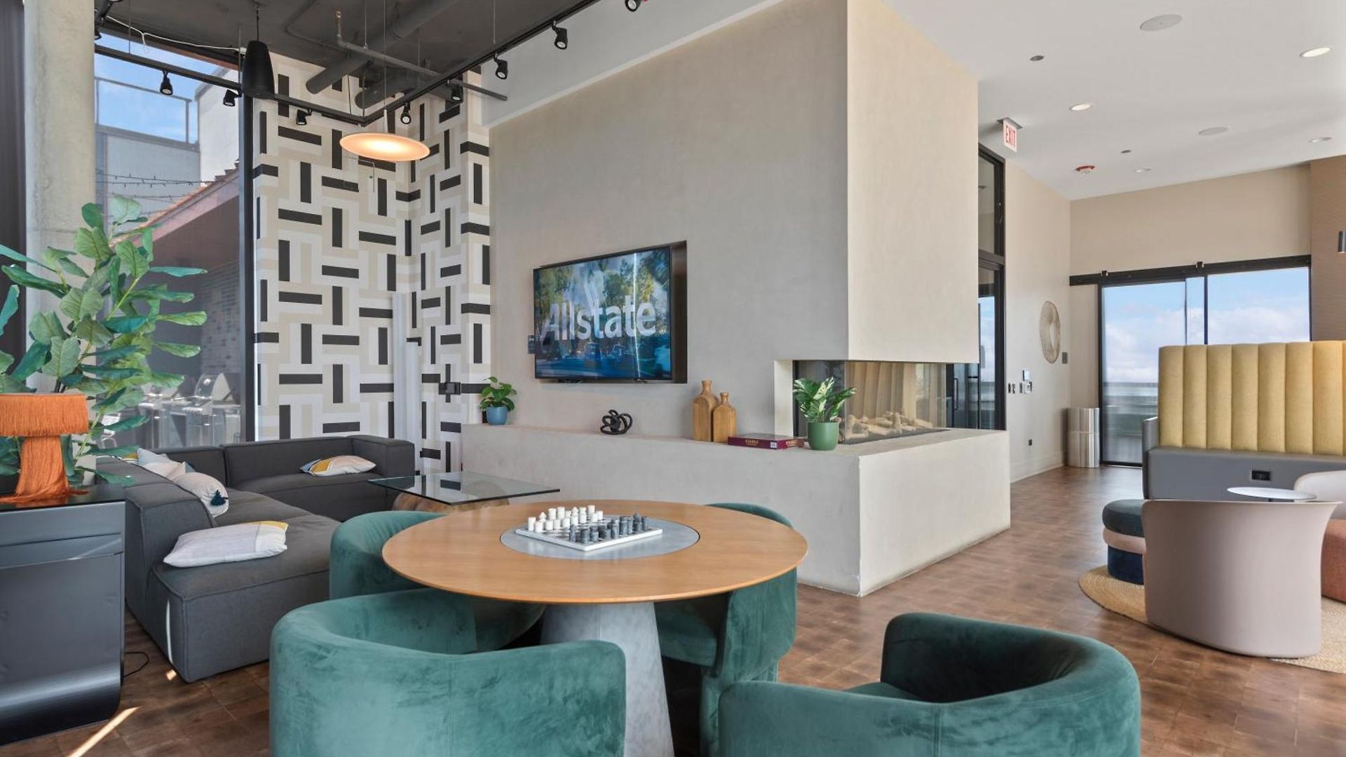 Avra Stylish Prime West Loop Location Near Union Park Apartment