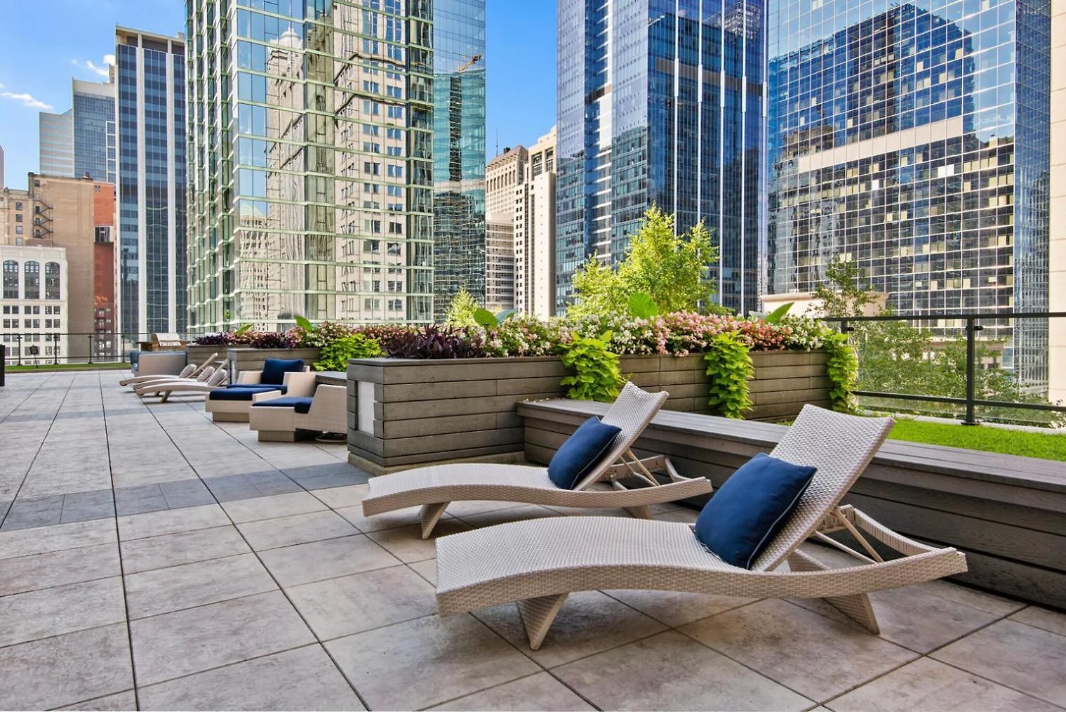 Loop 1br W Gym Pool Lounge 1 Block From L Chi-695 Apartment