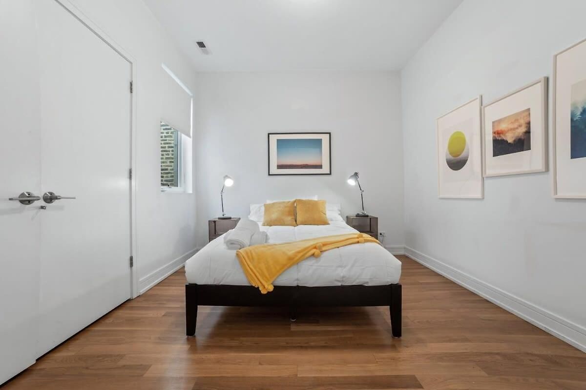 4-bedroom Luxury With Rooftop & Skyline Views Apartment