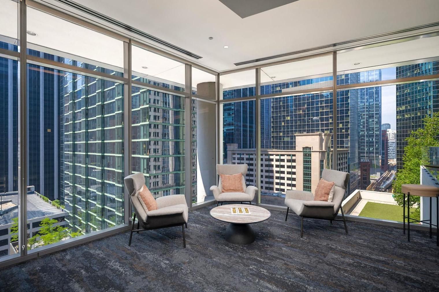 Apartment Loop W Gym Pool Lounge 1 Block From L Chi-701 Chicago