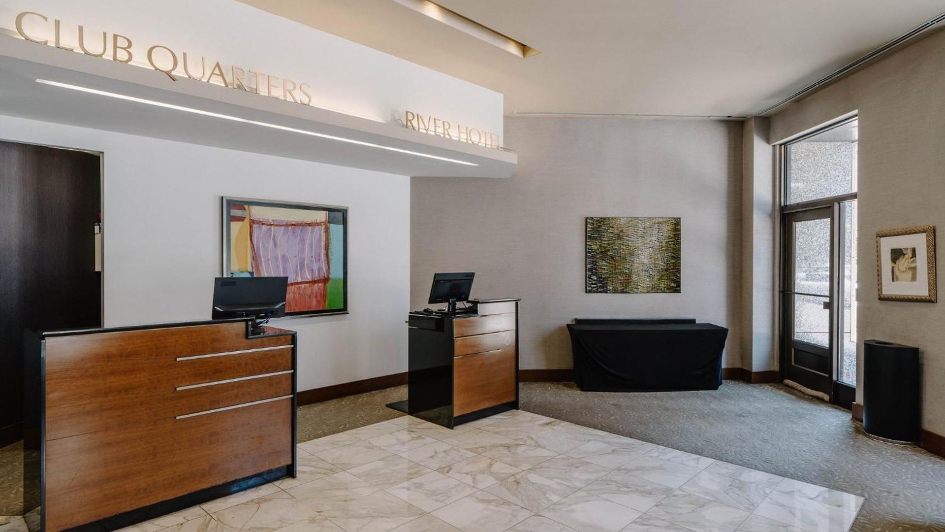 Club Quarters Wacker At Michigan,