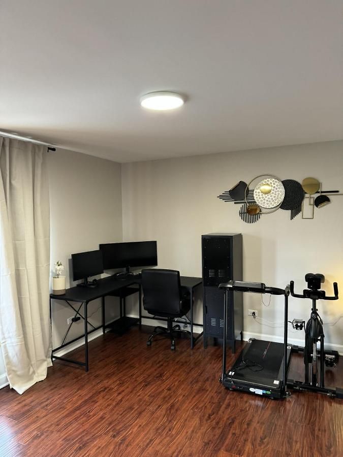 Apartment 3Br Modern Apt • Gym • Workspace • Quiet Location Chicago