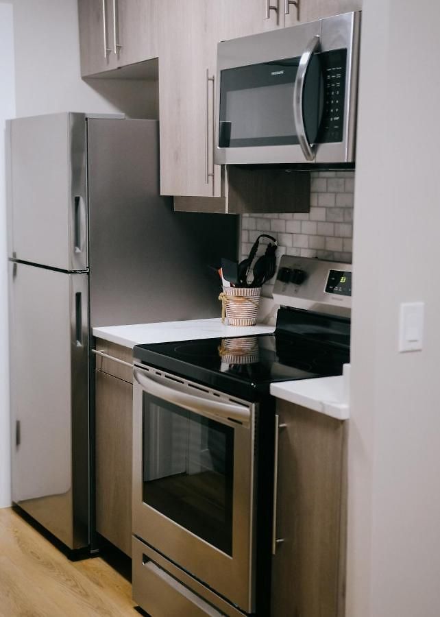 Modern Condo • Safe Chicago Stay Near O'Hare Apartment